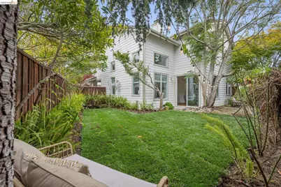 25 Farallon Ct, Richmond, CA 94804 - Photo 46