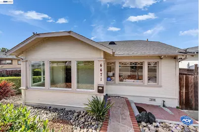 4471 Tulip Ave, Oakland, CA 94619 - Photo 4