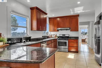 4471 Tulip Ave, Oakland, CA 94619 - Photo 18