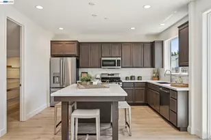 125 Crk Vw Cir, Fairfield, CA 94533 - Photo 10
