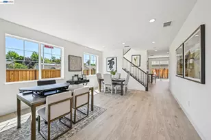 125 Crk Vw Cir, Fairfield, CA 94533 - Photo 8