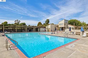 1129 Island Dr, Alameda, CA 94502 - Photo 40