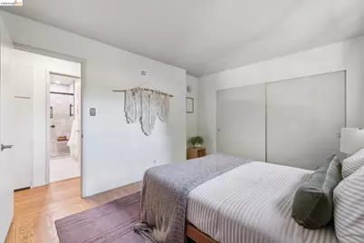 7218 Homewood Dr, Oakland, CA 94611 - Photo 34