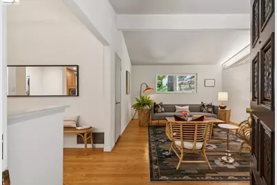 7218 Homewood Dr, Oakland, CA 94611 - Photo 10