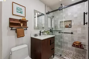 7218 Homewood Dr, Oakland, CA 94611 - Photo 36