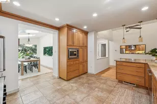 7218 Homewood Dr, Oakland, CA 94611 - Photo 28