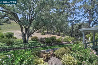 1332 Singingwood Ct #5, Walnut Creek, CA 94595 - Photo 40