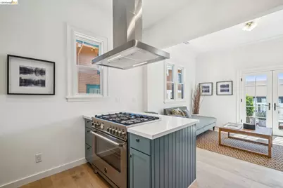 4440 Howe St, Oakland, CA 94611 - Photo 24