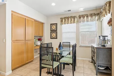 1021 Saunders Ct, Galt, CA 95632 - Photo 12