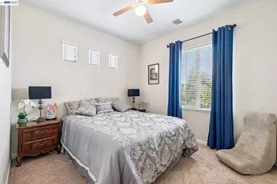 1021 Saunders Ct, Galt, CA 95632 - Photo 24
