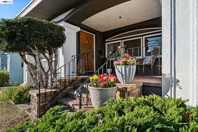 2515 Noble Ave, Alameda, CA 94501 - Photo 2