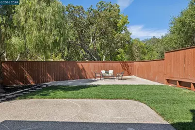 4966 Bayleaf Ct, Martinez, CA 94553 - Photo 34