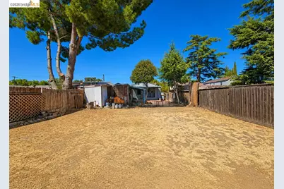1203 D St, Antioch, CA 94509 - Photo 20
