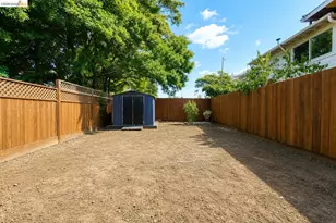 3221 Delaware St, Oakland, CA 94602 - Photo 26