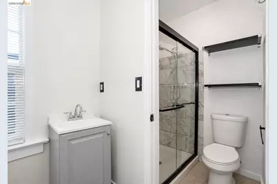 3221 Delaware St, Oakland, CA 94602 - Photo 14