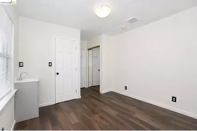 3221 Delaware St, Oakland, CA 94602 - Photo 12