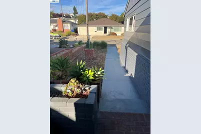 2317 Prosperity Way, San Leandro, CA 94578 - Photo 2