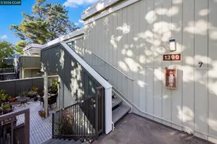 1300 Running Springs Rd, Walnut Creek, CA 94595 - Photo 34
