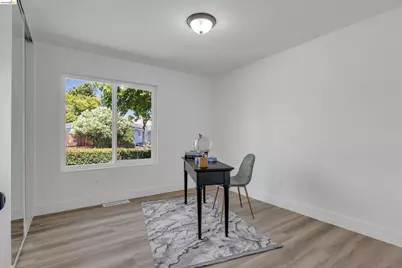 304 Huntington Dr, Antioch, CA 94509 - Photo 10