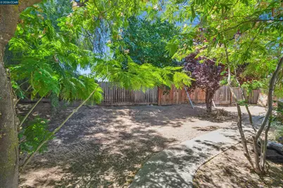 400 Devon Ct, Oakley, CA 94561 - Photo 24