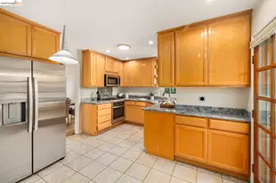 307 Covington St, Oakland, CA 94605 - Photo 24