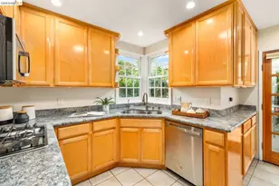 307 Covington St, Oakland, CA 94605 - Photo 22