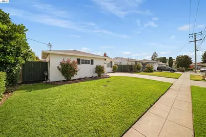 35526 Cabrillo Dr, Fremont, CA 94536 - Photo 4