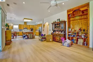 2257 Octavia Ct, Tracy, CA 95377 - Photo 16