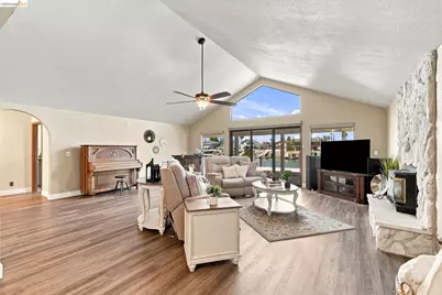 4841 Spinnaker Way, Discovery Bay, CA 94505 - Photo 12
