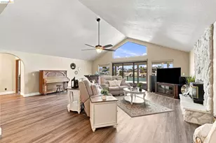4841 Spinnaker Way, Discovery Bay, CA 94505 - Photo 12