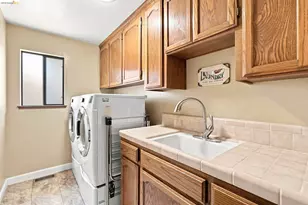 4841 Spinnaker Way, Discovery Bay, CA 94505 - Photo 14