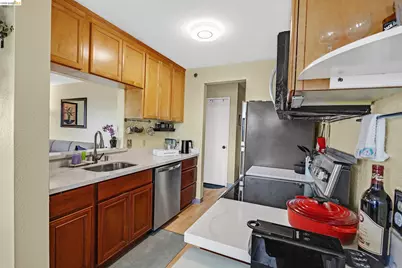 669 Dartmore Ln #253, Hayward, CA 94544 - Photo 10