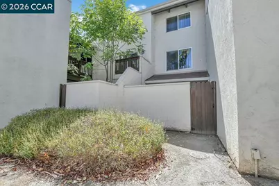 1660 Laguna #B, Concord, CA 94520 - Photo 16