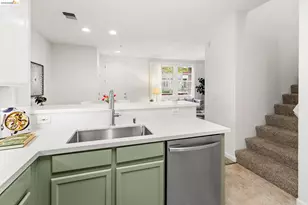 710 City Walk Pl, Hayward, CA 94541 - Photo 14