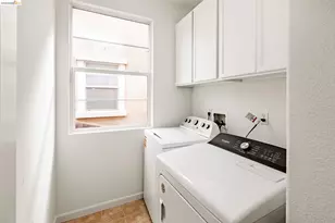 710 City Walk Pl, Hayward, CA 94541 - Photo 32