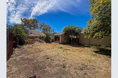 268 17th St, Pittsburg, CA 94565 - Photo 6