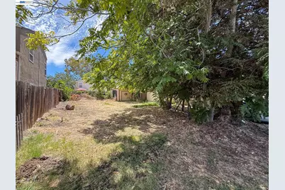 268 17th St, Pittsburg, CA 94565 - Photo 2
