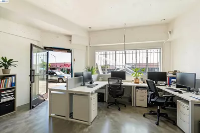 7108 International Blvd., Oakland, CA 94621 - Photo 16