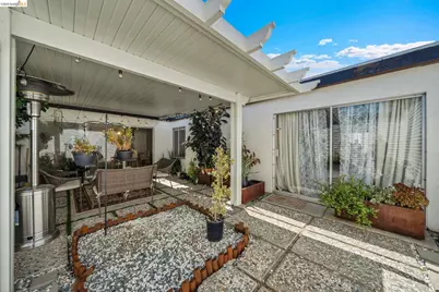 2908 Pear St, Antioch, CA 94509 - Photo 38