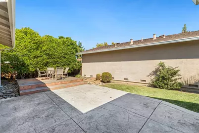 1363 Swallowtail Rd, Concord, CA 94521 - Photo 26