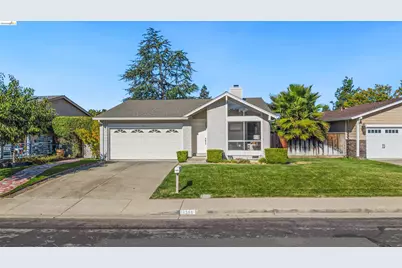 1363 Swallowtail Rd, Concord, CA 94521 - Photo 2