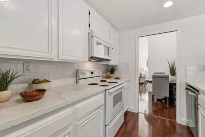 1363 Swallowtail Rd, Concord, CA 94521 - Photo 10