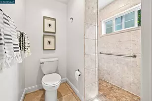 1624 Lynwood Dr, Concord, CA 94521 - Photo 20