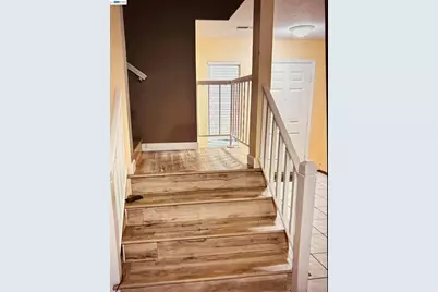 578 4th St, Tracy, CA 95376 - Photo 14