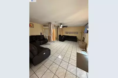 578 4th St, Tracy, CA 95376 - Photo 6