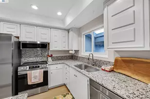 34232 Atteridge Pl, Fremont, CA 94555 - Photo 8