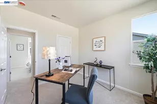 9424 Dunbar Dr, Oakland, CA 94603 - Photo 62