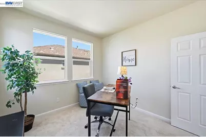 9424 Dunbar Dr, Oakland, CA 94603 - Photo 60