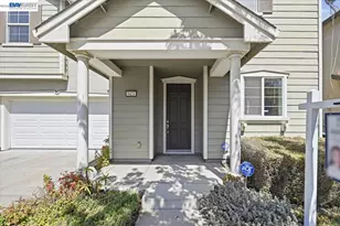 9424 Dunbar Dr, Oakland, CA 94603 - Photo 4
