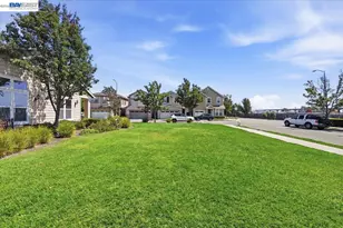 9424 Dunbar Dr, Oakland, CA 94603 - Photo 78